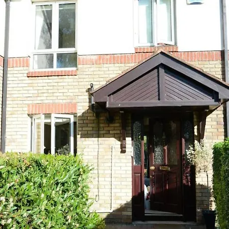 Modern 3 Bedroom House Near The Sea Holiday home Dublin