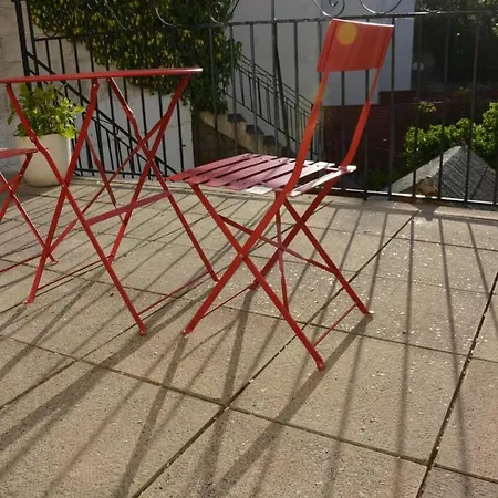 Holiday home Modern 3 Bedroom House Near The Sea